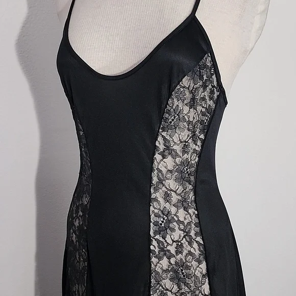 Circle III New York Slip Gown Lace Paneled Front Vibtage Black Size S - Picture 6 of 14